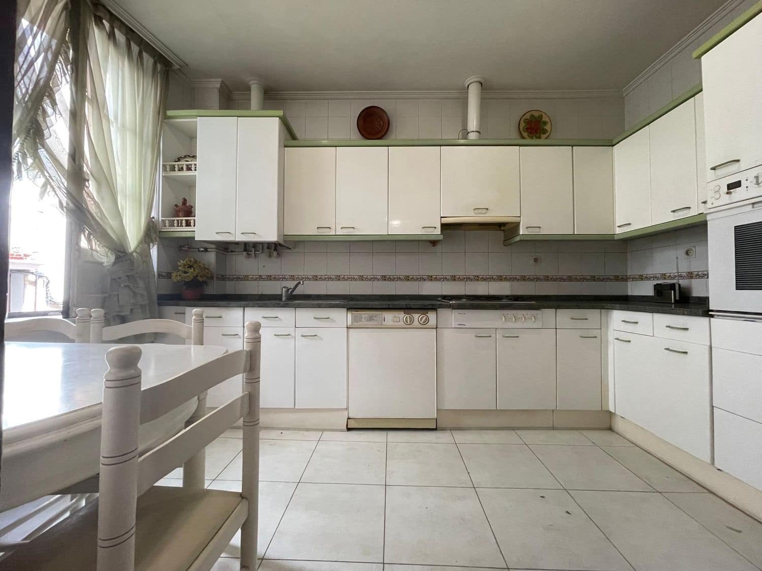 Hotel til salg i Luarca - € 330.000 (Ref: 9116587)