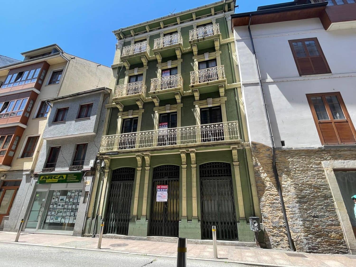 Hotel til salg i Luarca - € 330.000 (Ref: 9116587)