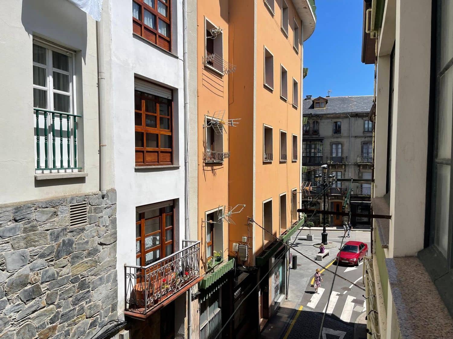 Hotel til salg i Luarca - € 330.000 (Ref: 9116587)