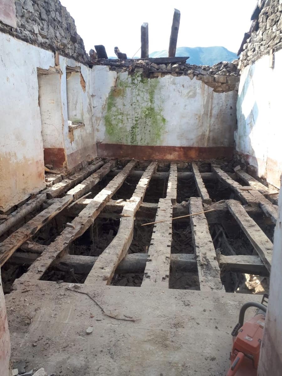 3 soveværelse Finca/Landehus til salg i Parres med garage - € 52.000 (Ref: 9118454)