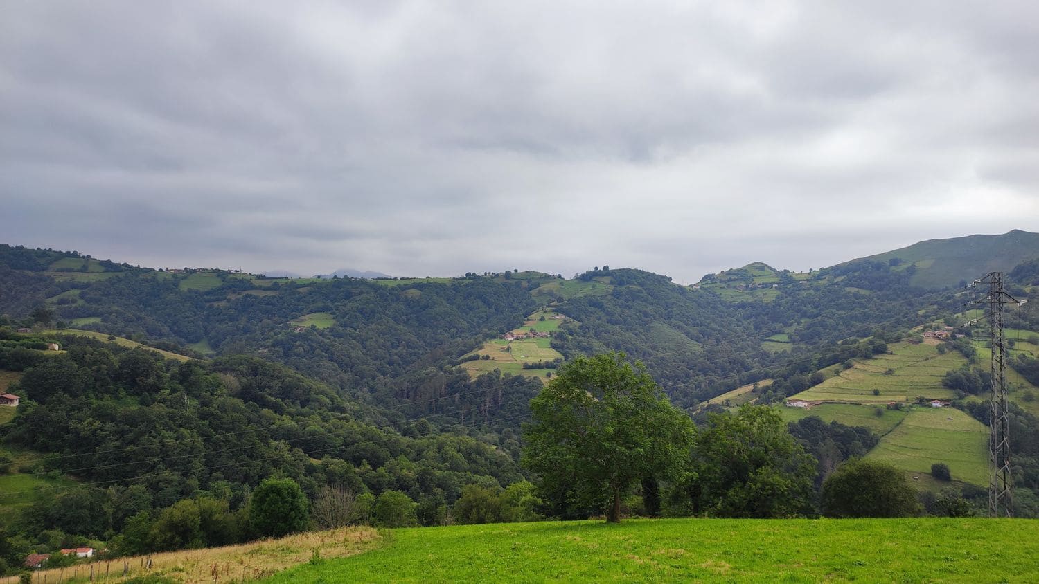 3 soveværelse Finca/Landehus til salg i Parres med garage - € 52.000 (Ref: 9118454)