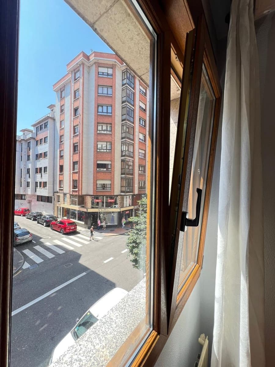 2 soveværelse Lejlighed til salg i Gijon med garage - € 159.600 (Ref: 9124560)