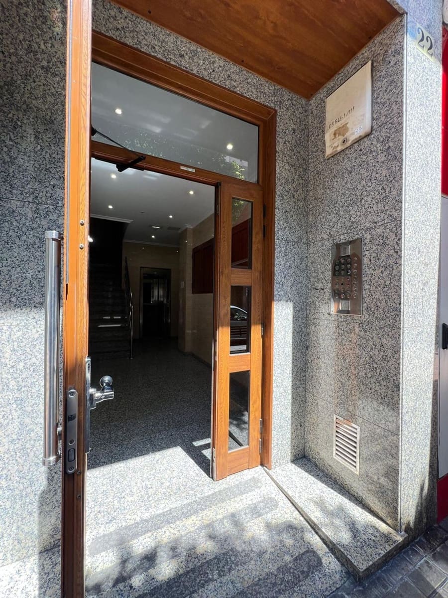 2 soveværelse Lejlighed til salg i Gijon med garage - € 159.600 (Ref: 9124560)