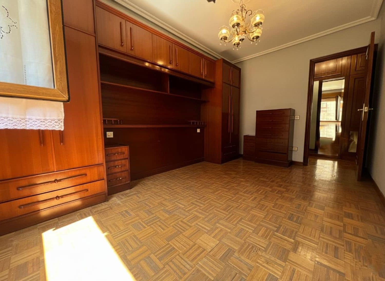 2 soveværelse Lejlighed til salg i Gijon med garage - € 159.600 (Ref: 9124560)