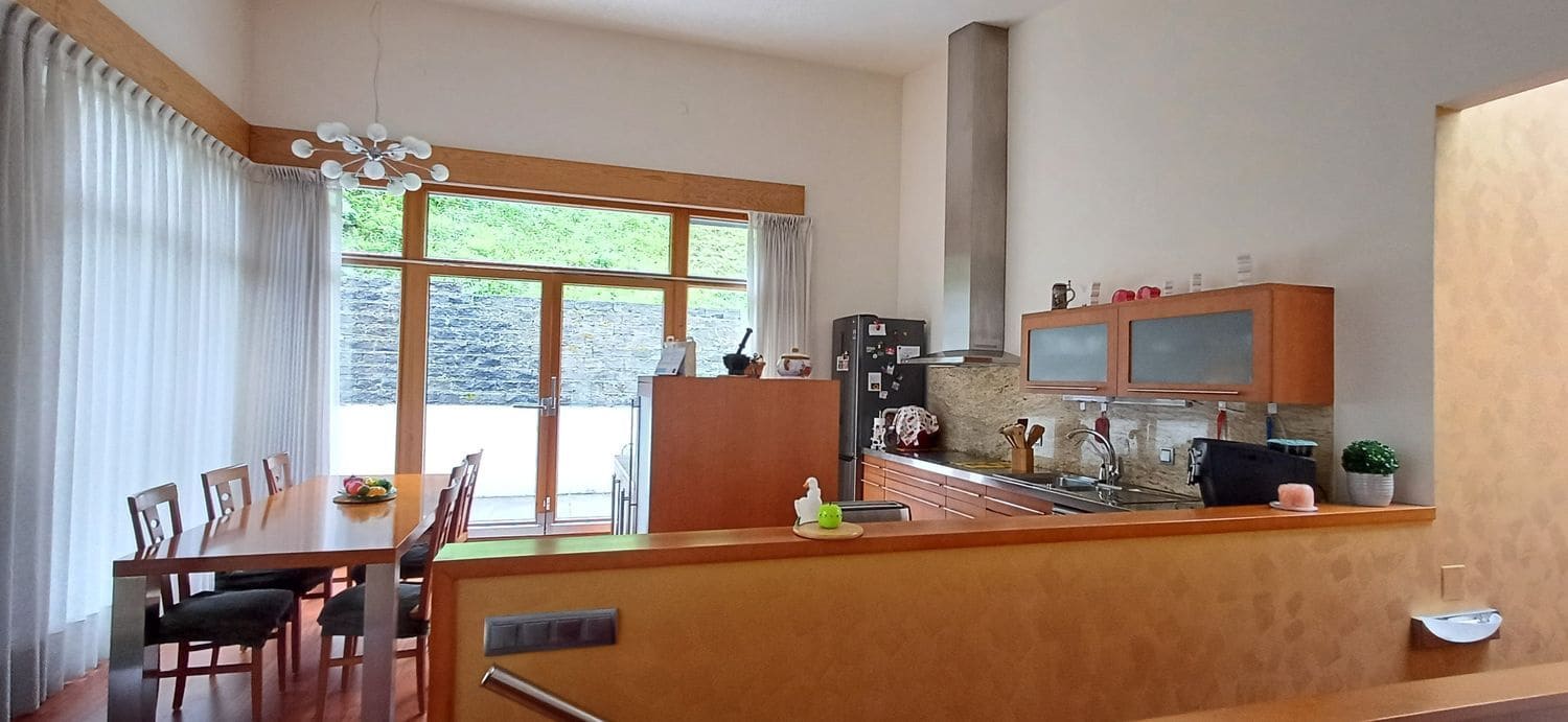 4 soveværelse Byhus til salg i San Martin del Rey Aurelio med garage - € 325.000 (Ref: 9129418)