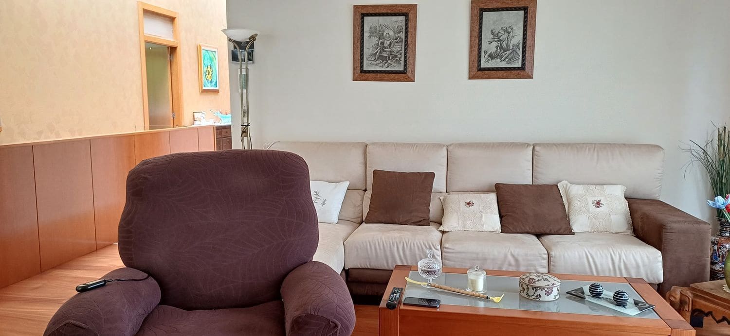 4 soveværelse Byhus til salg i San Martin del Rey Aurelio med garage - € 325.000 (Ref: 9129418)