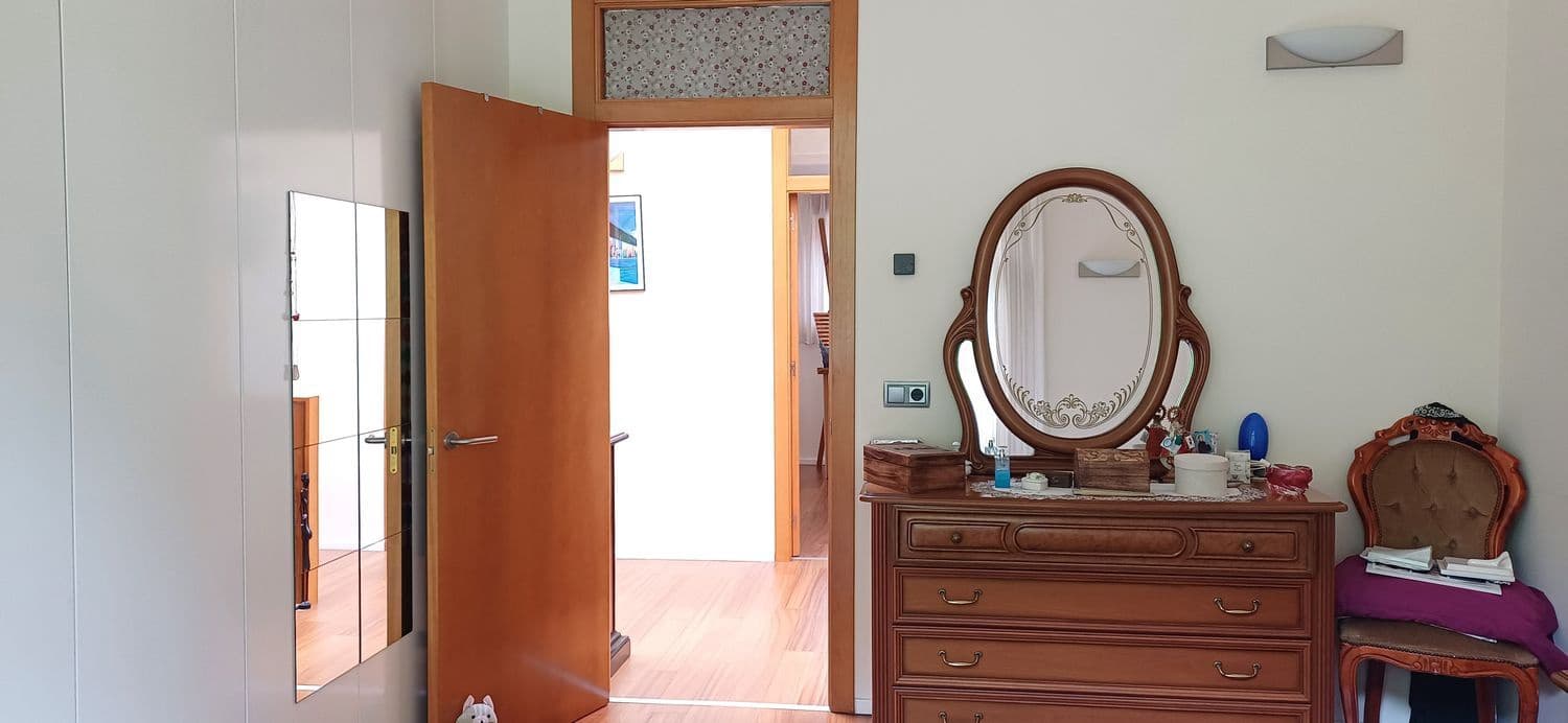 4 soveværelse Byhus til salg i San Martin del Rey Aurelio med garage - € 325.000 (Ref: 9129418)