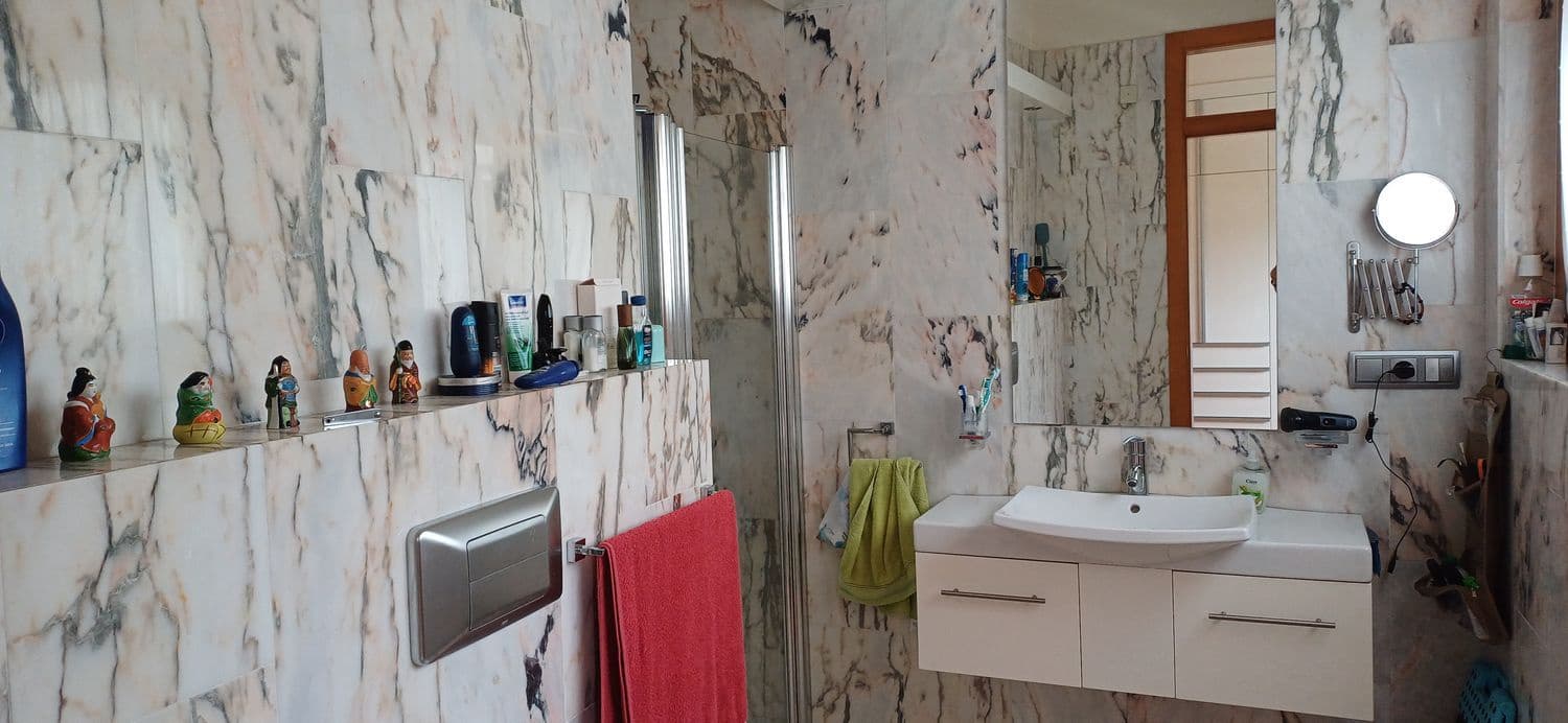 4 soveværelse Byhus til salg i San Martin del Rey Aurelio med garage - € 325.000 (Ref: 9129418)