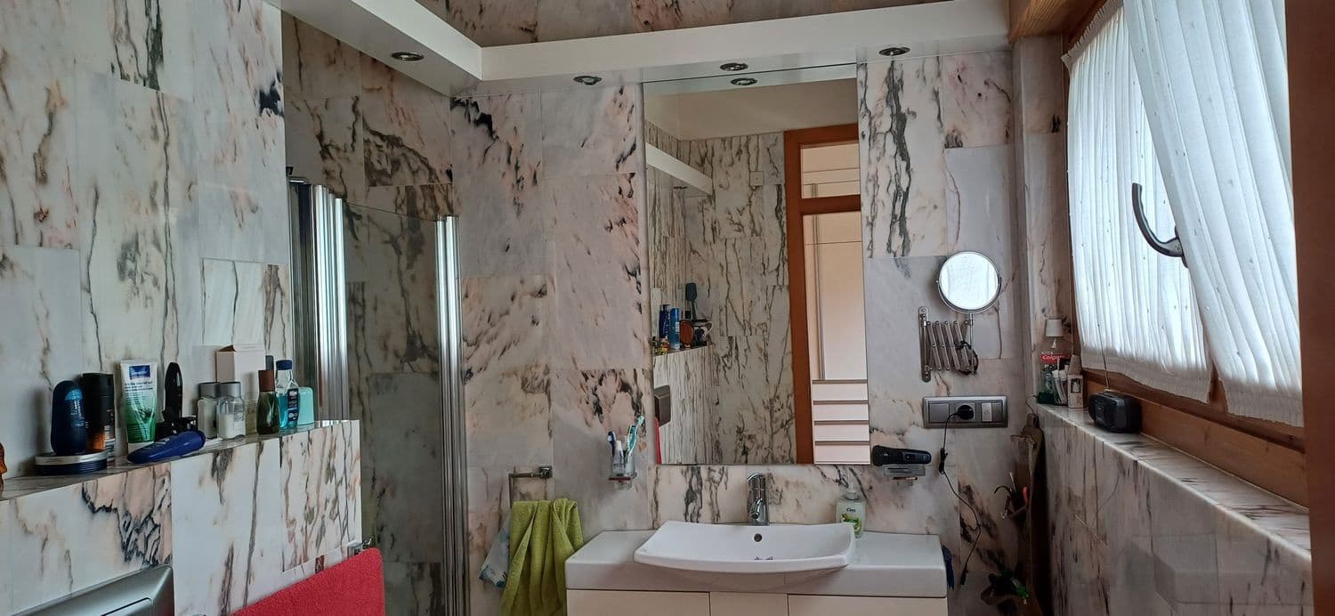 4 soveværelse Byhus til salg i San Martin del Rey Aurelio med garage - € 325.000 (Ref: 9129418)