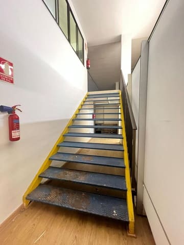 Local Commercial à louer à Avilés - 1 300 € (Ref: 9129420)