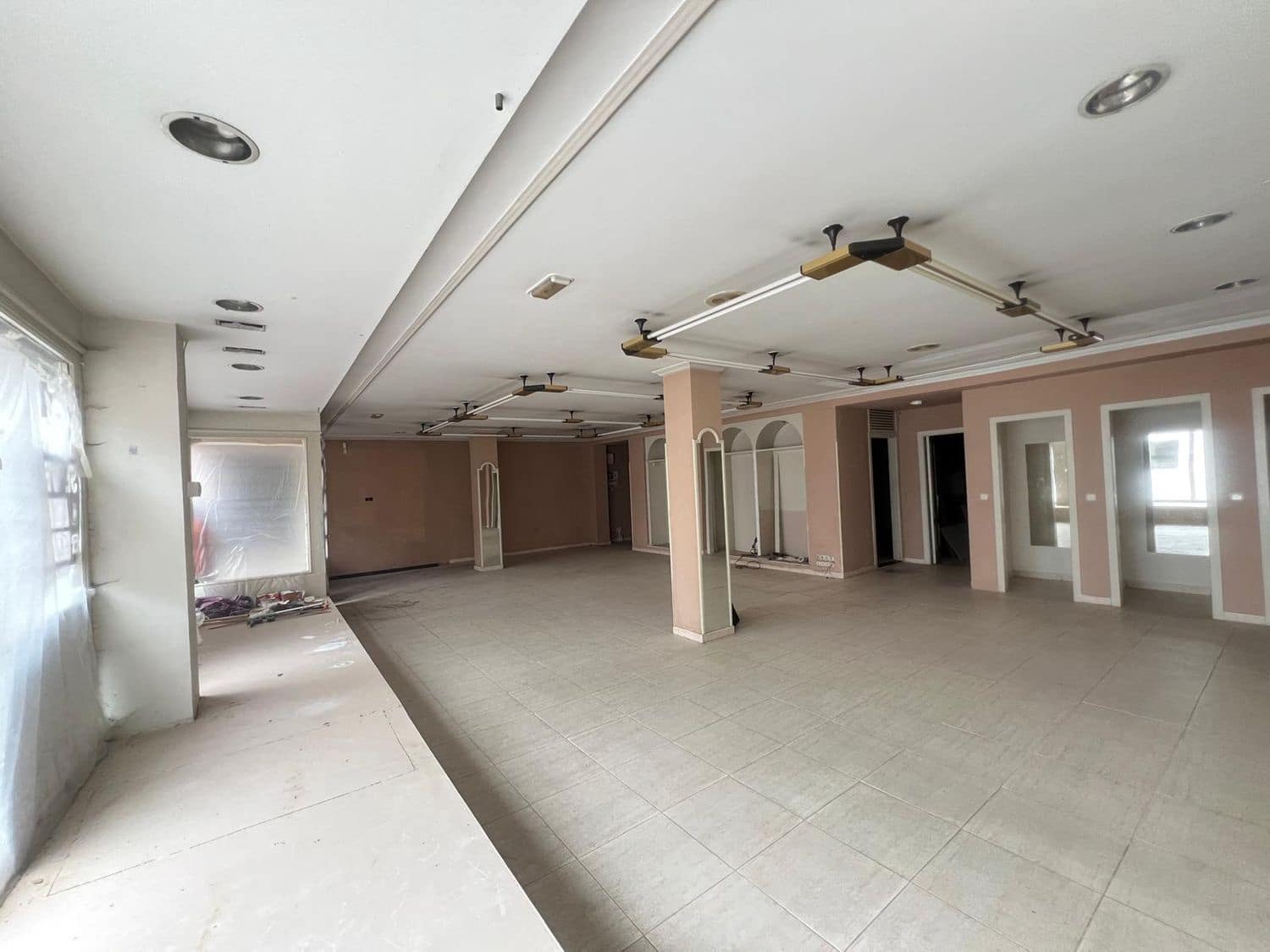 Erhverv til salg i Castrillon - € 226.500 (Ref: 9129421)