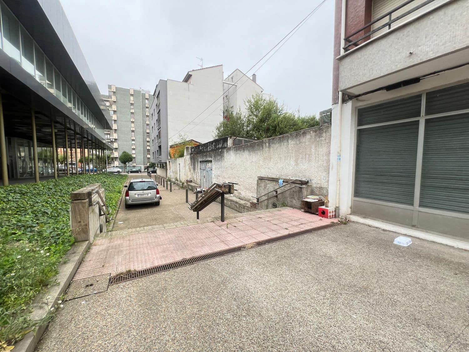 Erhverv til salg i Castrillon - € 226.500 (Ref: 9129421)