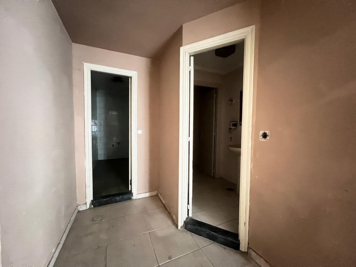 Erhverv til salg i Castrillon - € 226.500 (Ref: 9129421)