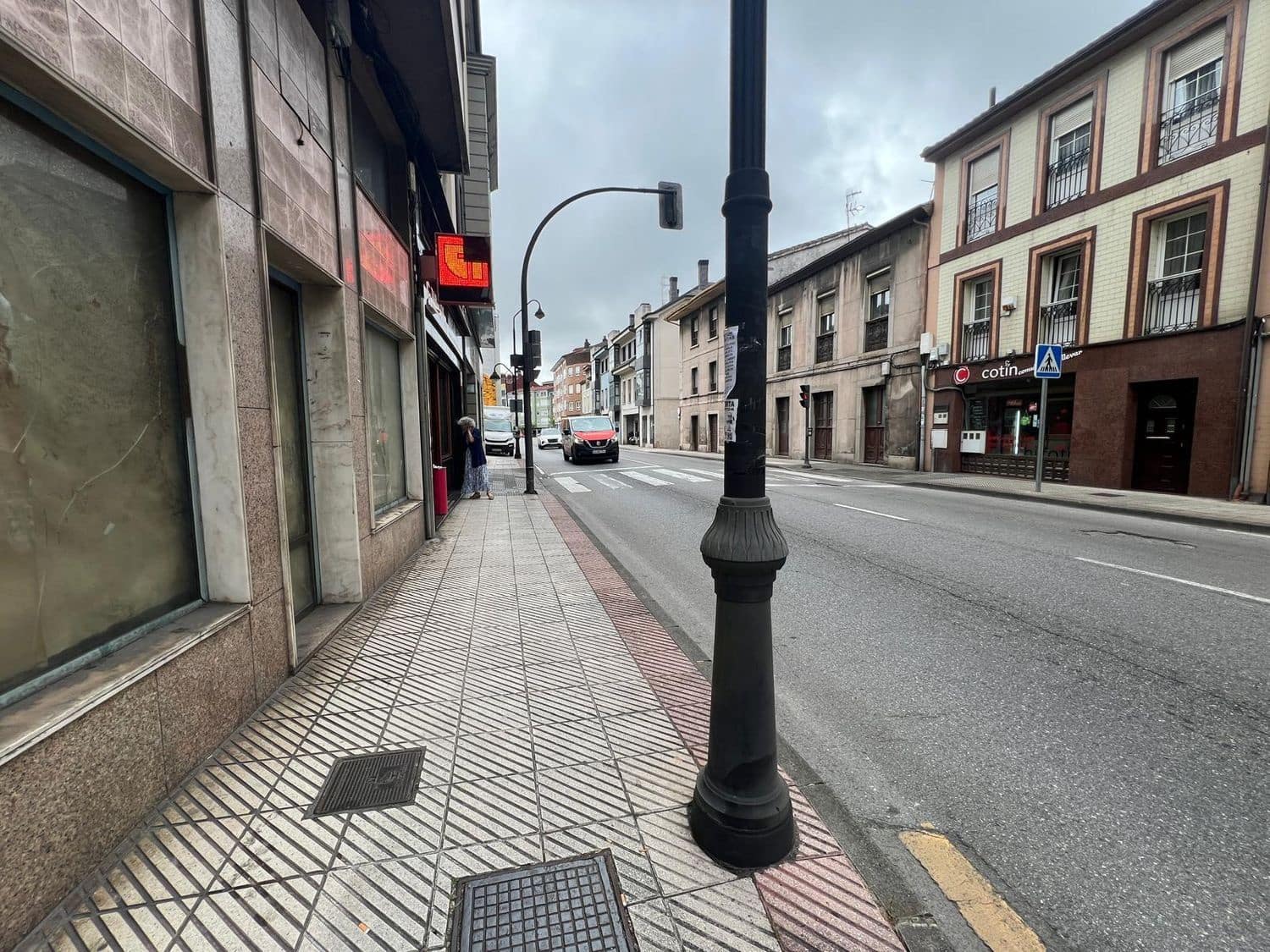 Erhverv til salg i Castrillon - € 226.500 (Ref: 9129421)