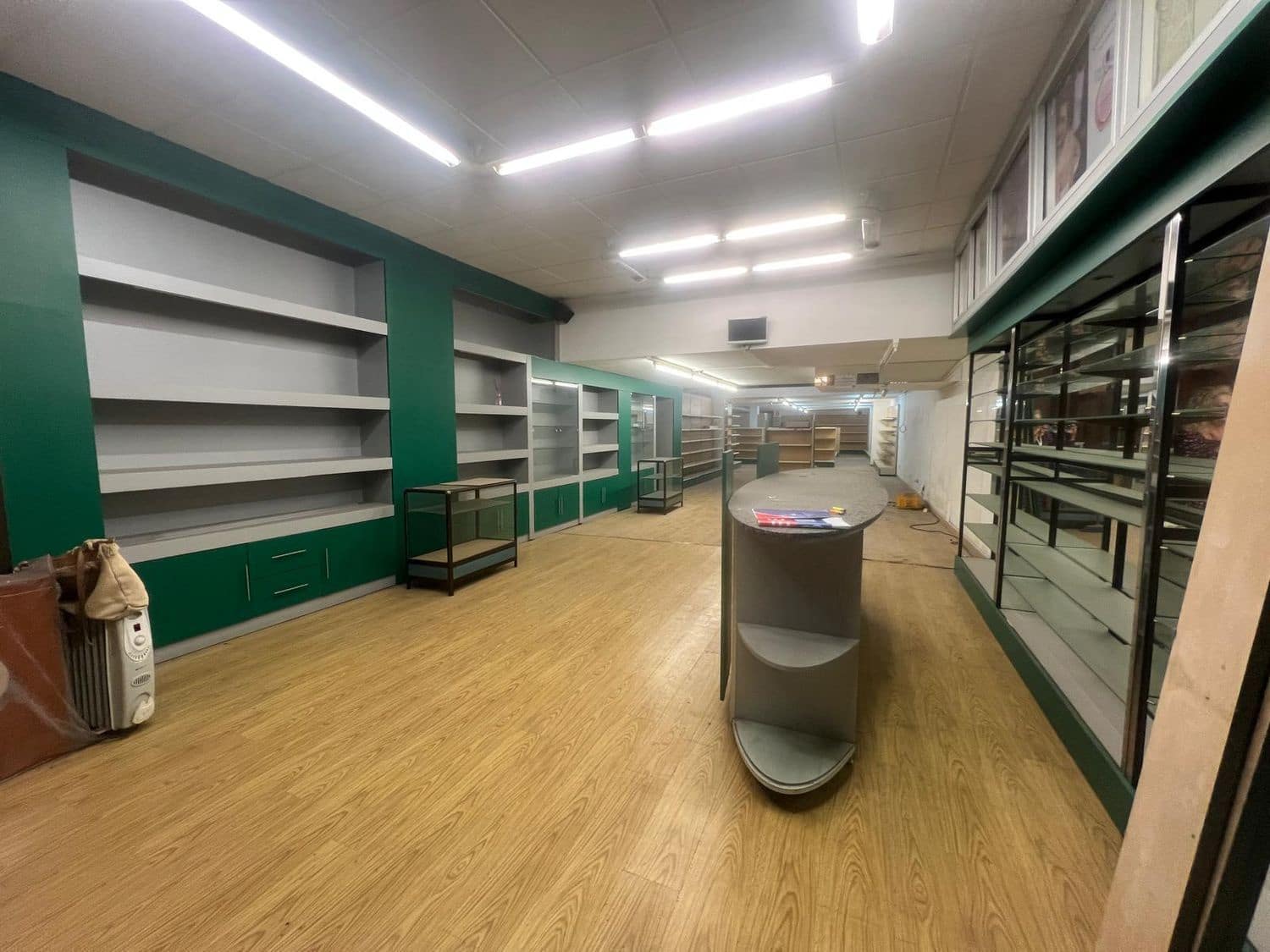 Erhverv til salg i Aviles - € 200.000 (Ref: 9129422)