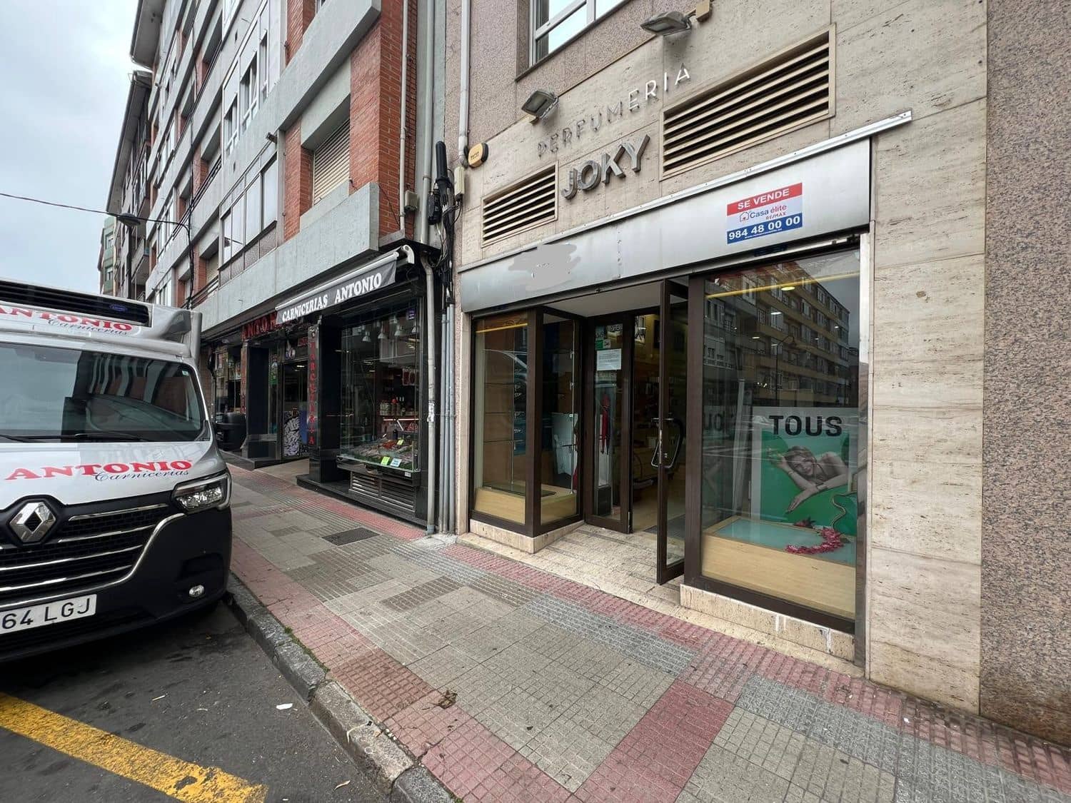 Kommersiell til salgs i Castrillon - € 180 000 (Ref: 9129423)