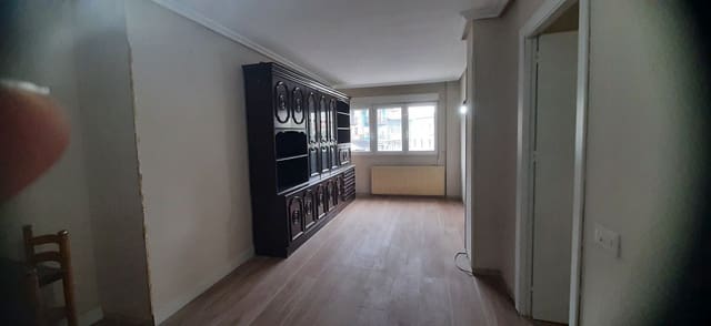 4 soverom Leilighet til salgs i Siero med garasje - € 145 000 (Ref: 9129424)