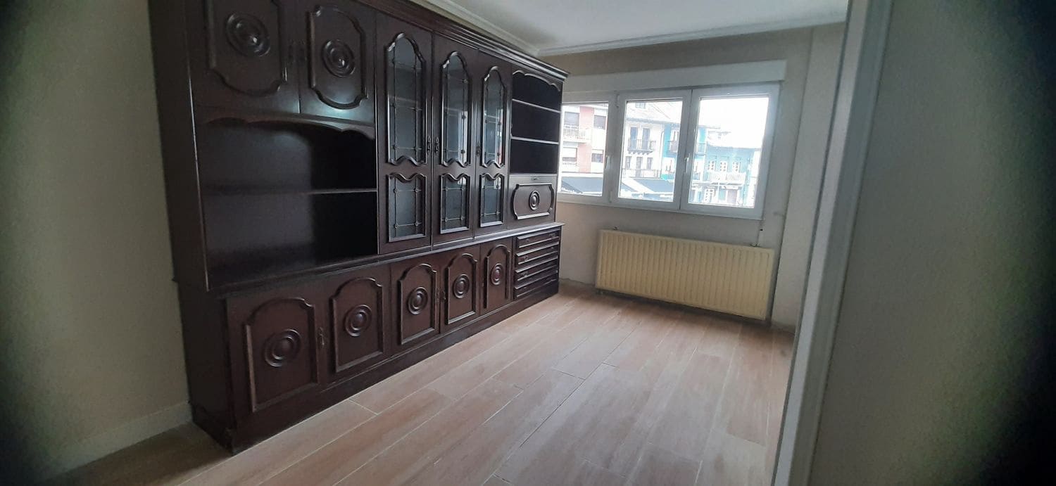 4 soveværelse Lejlighed til salg i Siero med garage - € 145.000 (Ref: 9129424)