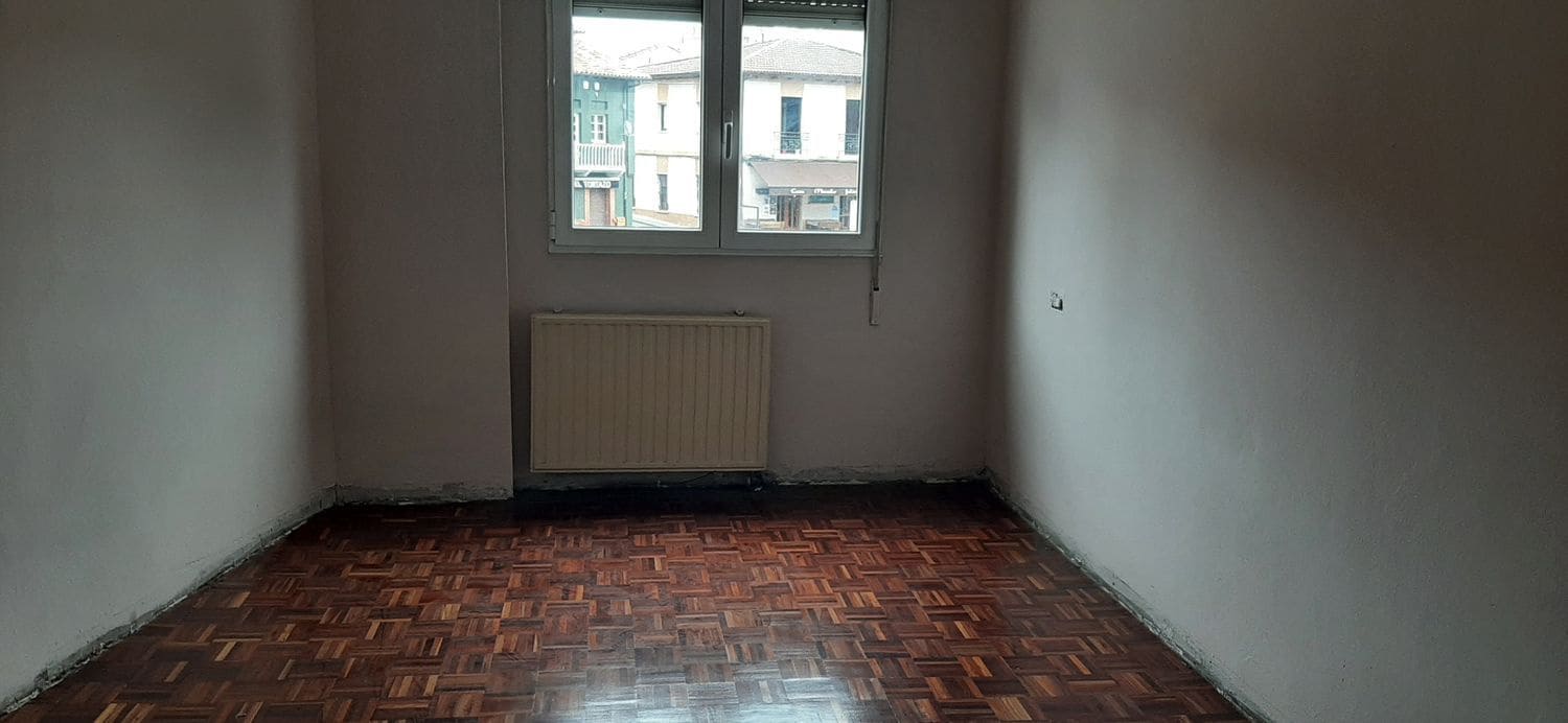 4 soveværelse Lejlighed til salg i Siero med garage - € 145.000 (Ref: 9129424)