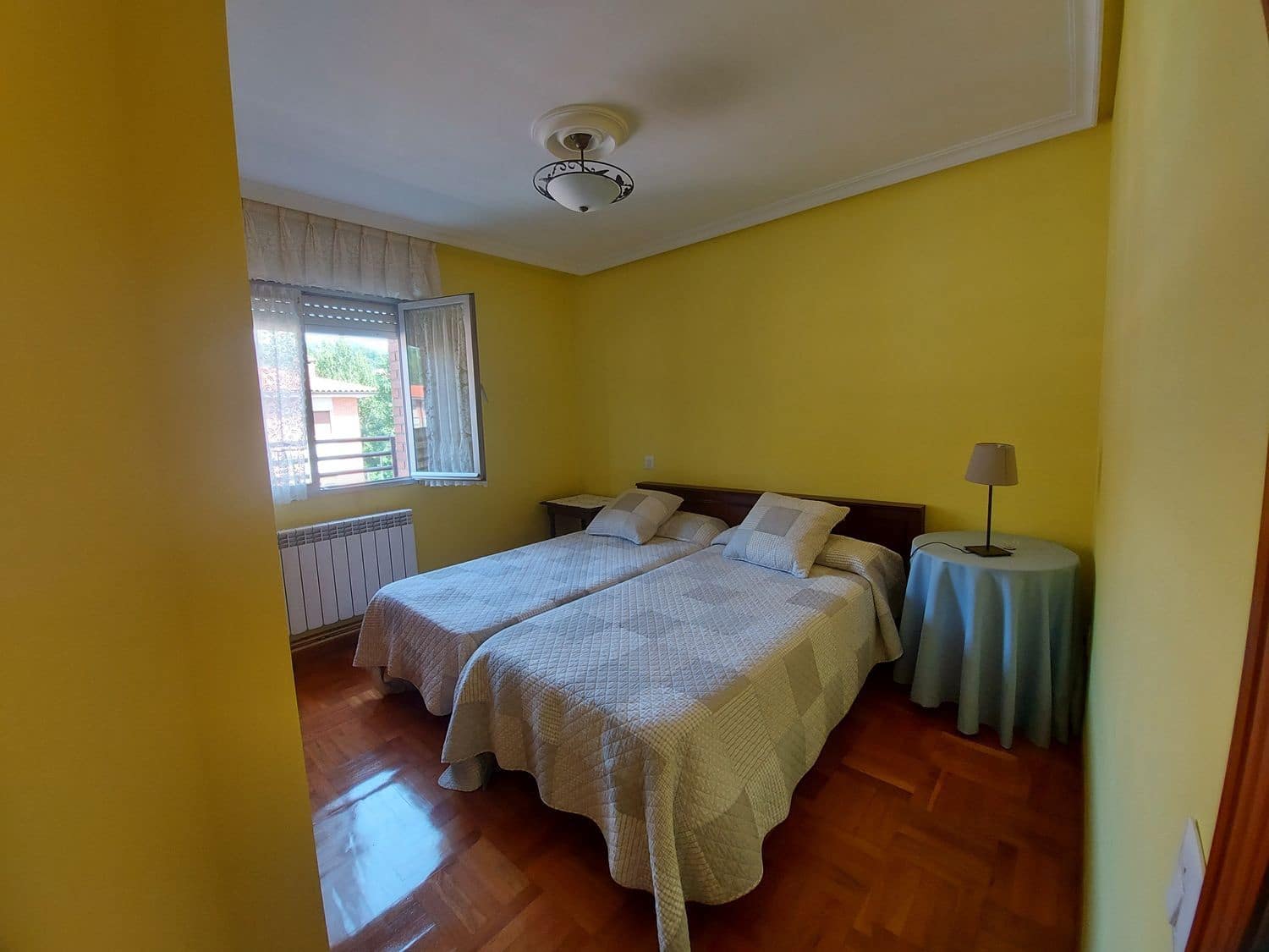 2 soveværelse Lejlighed til salg i Teverga med garage - € 74.900 (Ref: 9133969)