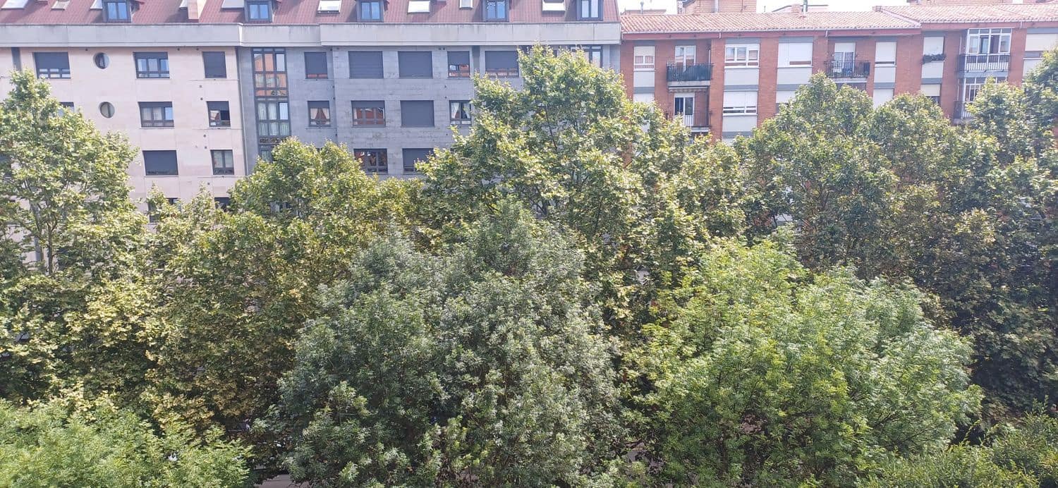 2 soverom Leilighet til salgs i Gijon med garasje - € 250 000 (Ref: 9136911)