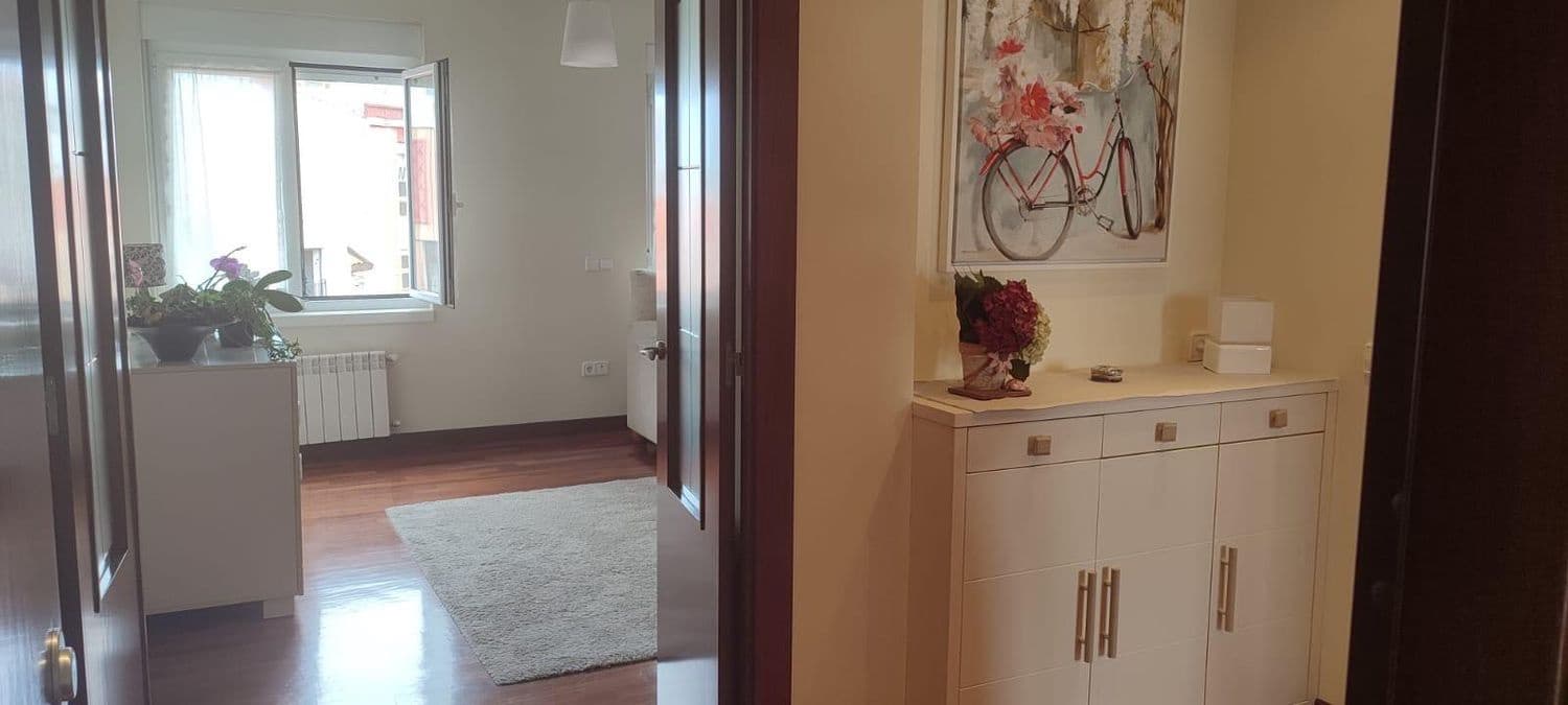 2 sovrum Lägenhet att hyra i Gijon med garage - 750 € (Ref: 9136912)