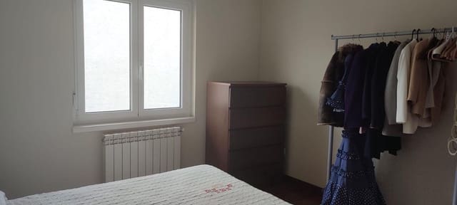 2 bedroom Apartment for rent in Centro Urbano, Gijón with garage - € 750 (Ref: 9136912)