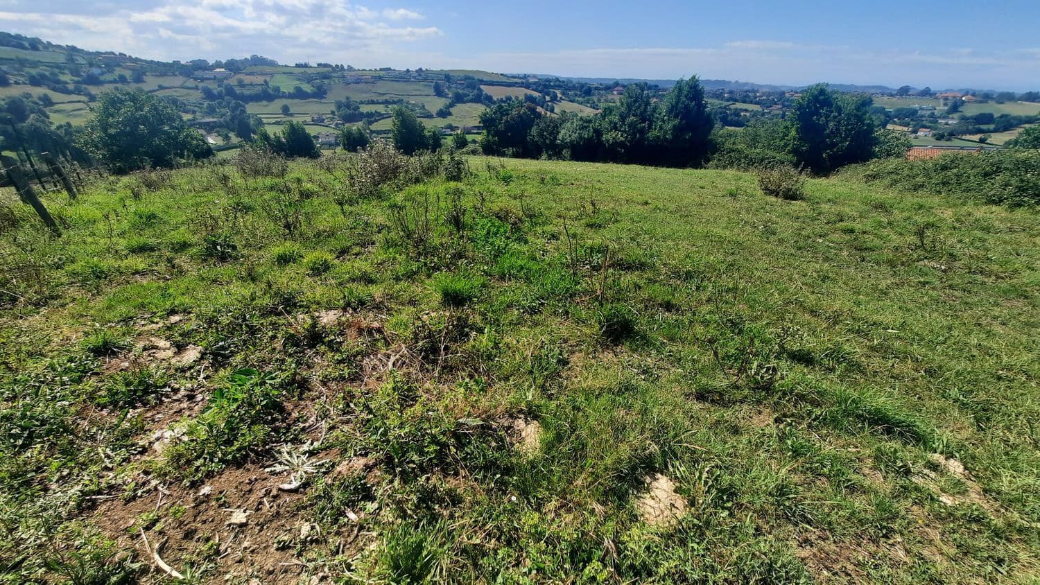 Ubebygd land til salgs i Gijon - € 25 000 (Ref: 9136913)