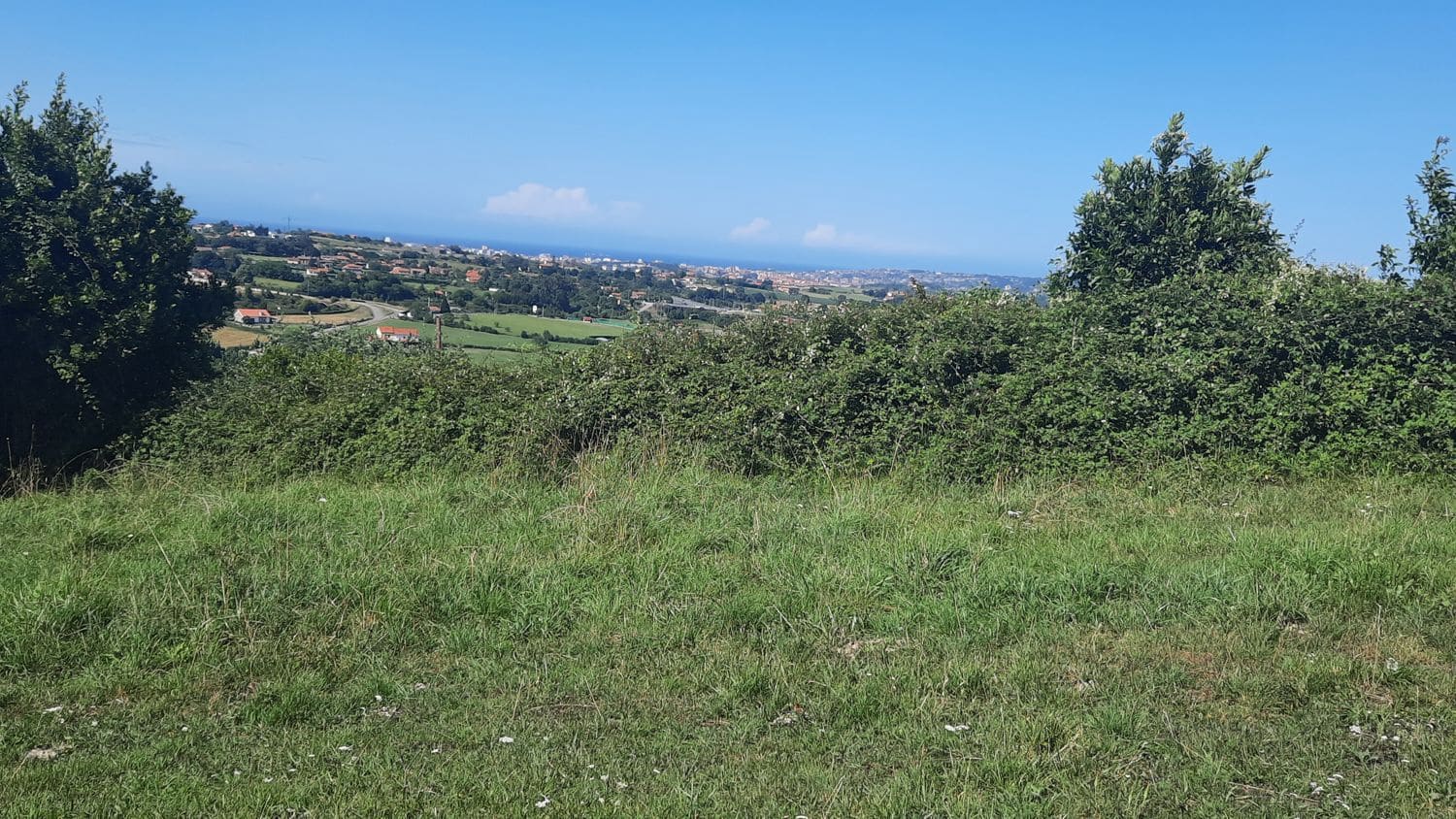 Ubebygd land til salgs i Gijon - € 25 000 (Ref: 9136913)