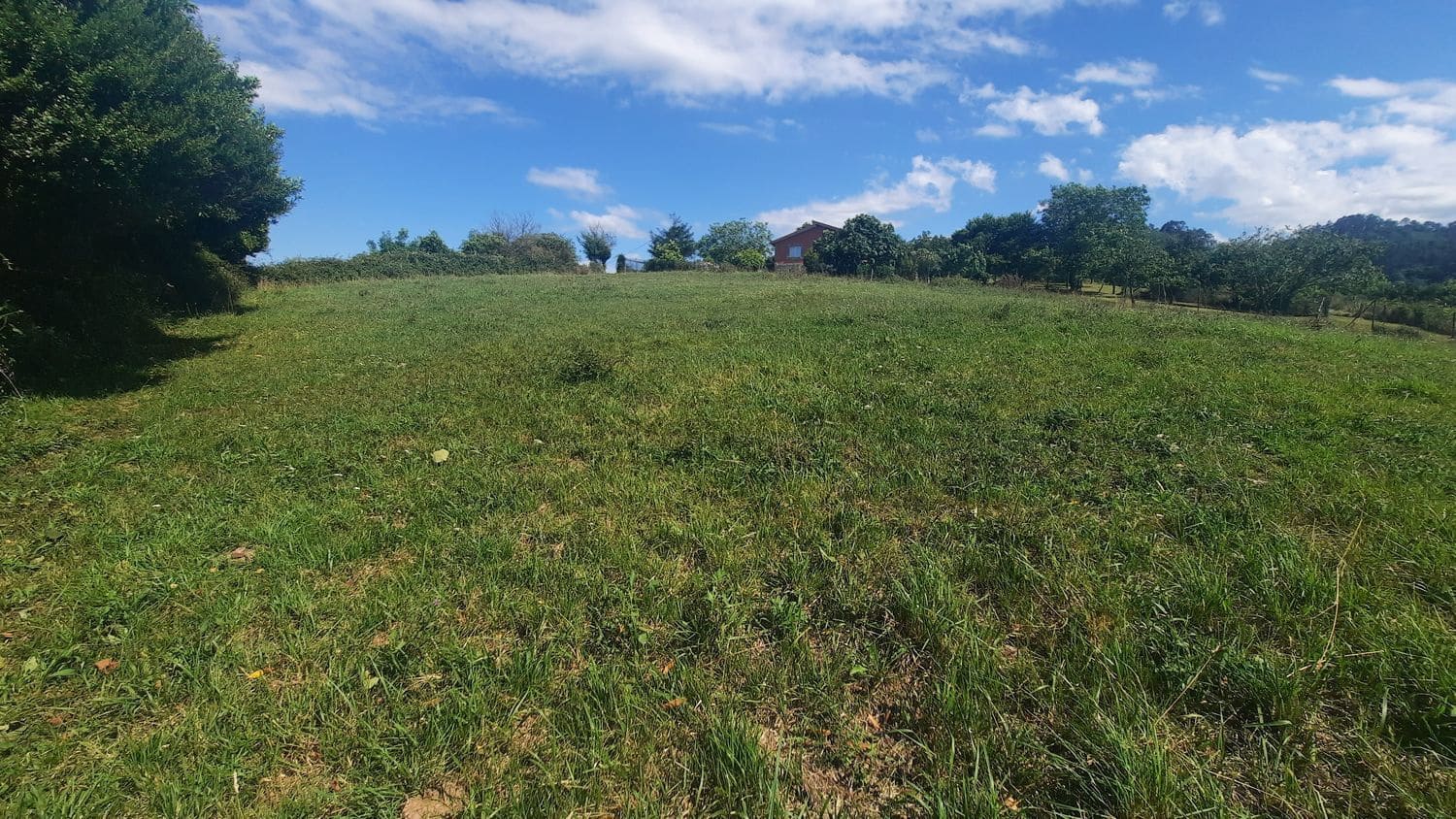 Ubebygd land til salgs i Gijon - € 25 000 (Ref: 9136913)