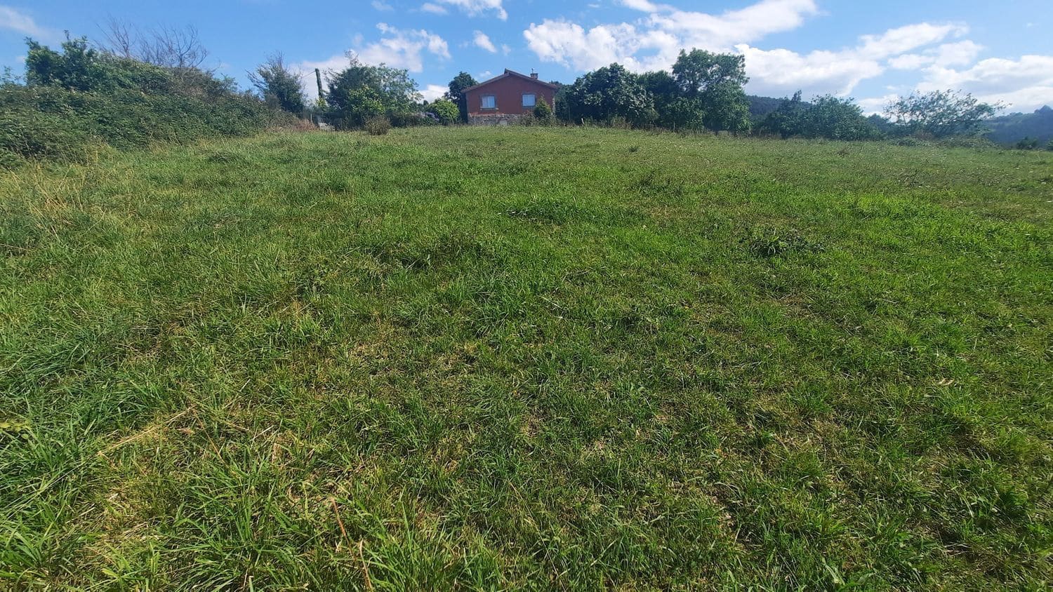 Ubebygd land til salgs i Gijon - € 25 000 (Ref: 9136913)