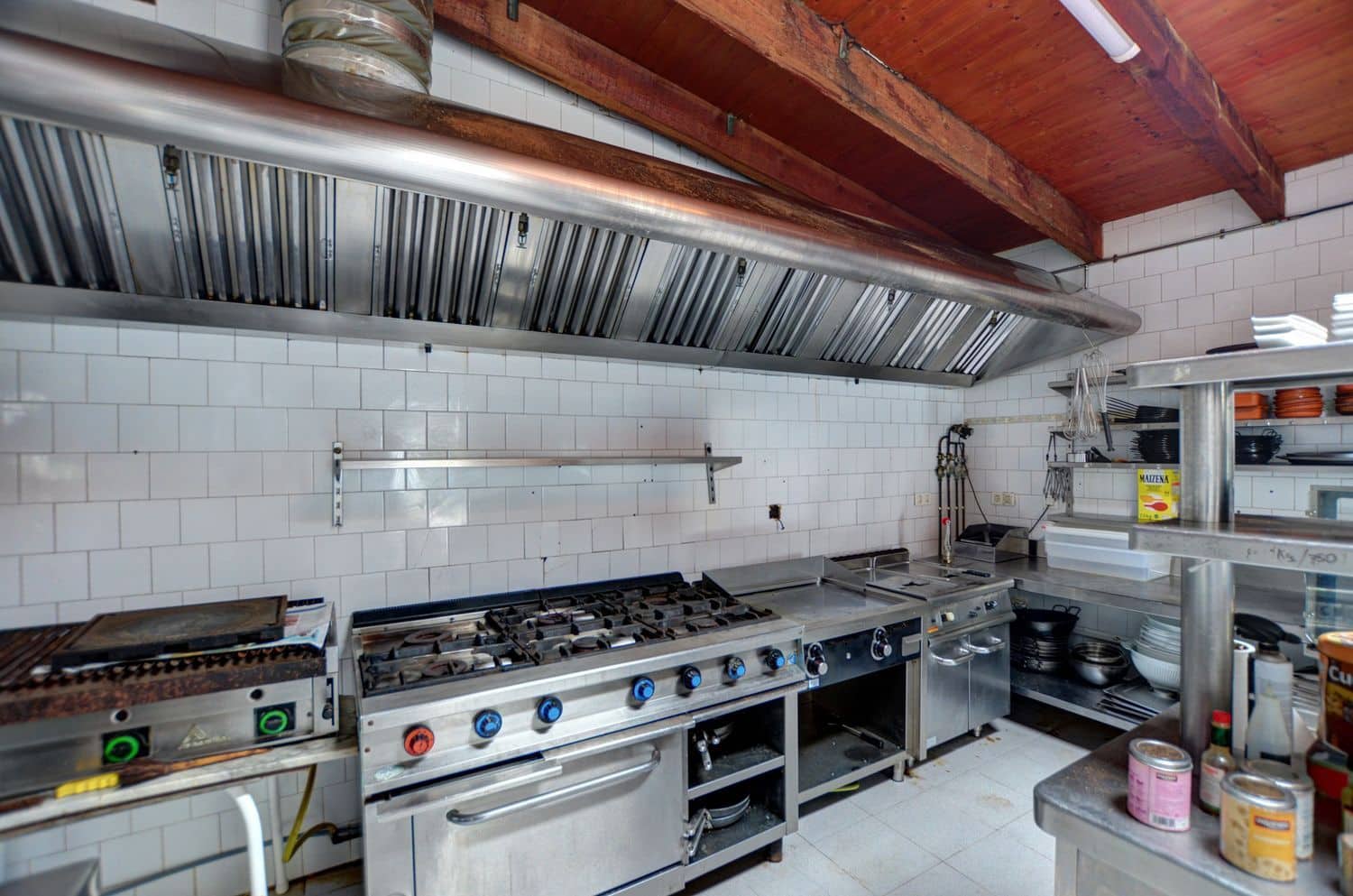 Restaurant/Bar til salgs i Gijon - € 800 000 (Ref: 9141164)