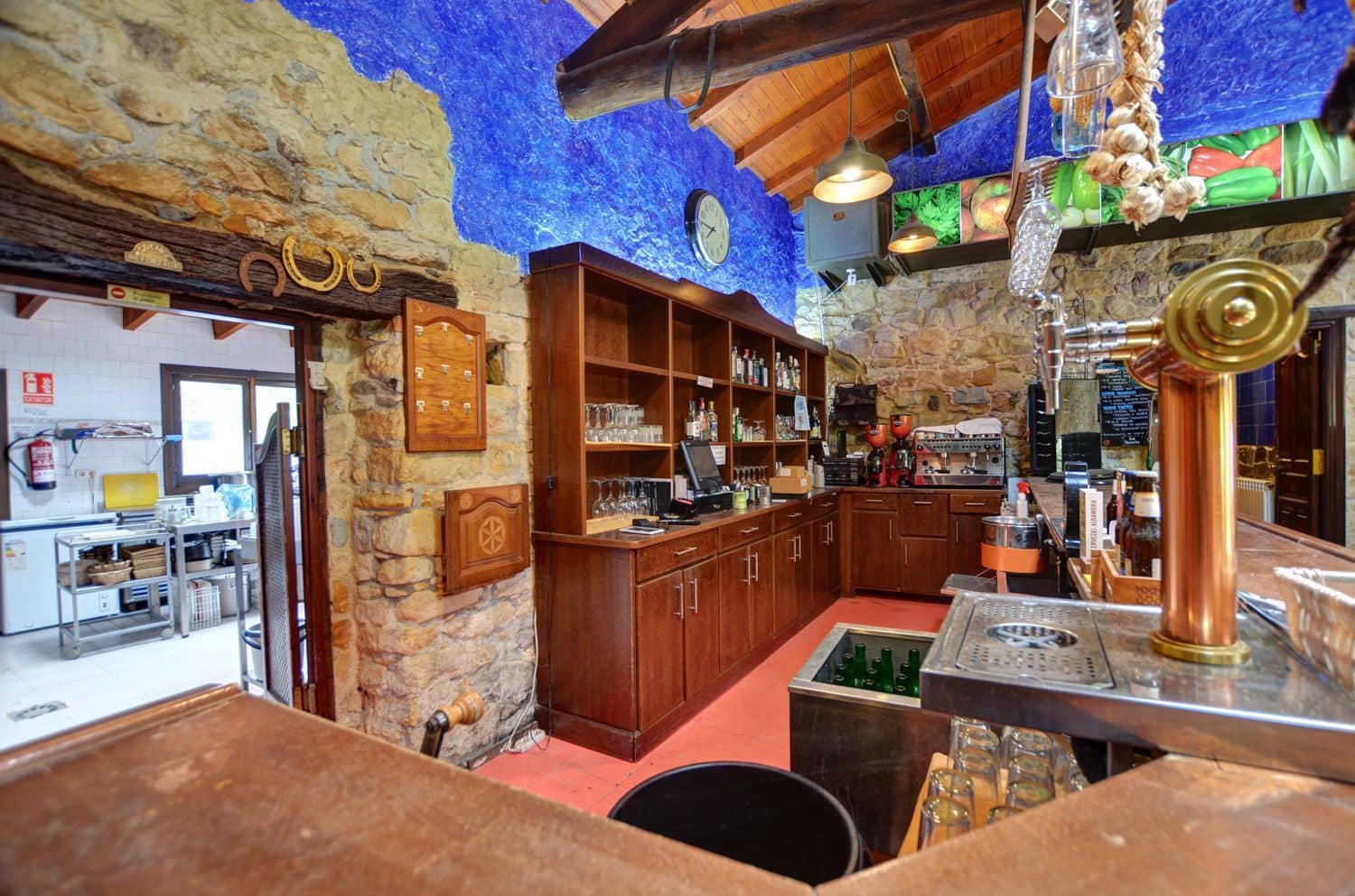 Restaurant/Bar til salgs i Gijon - € 800 000 (Ref: 9141164)