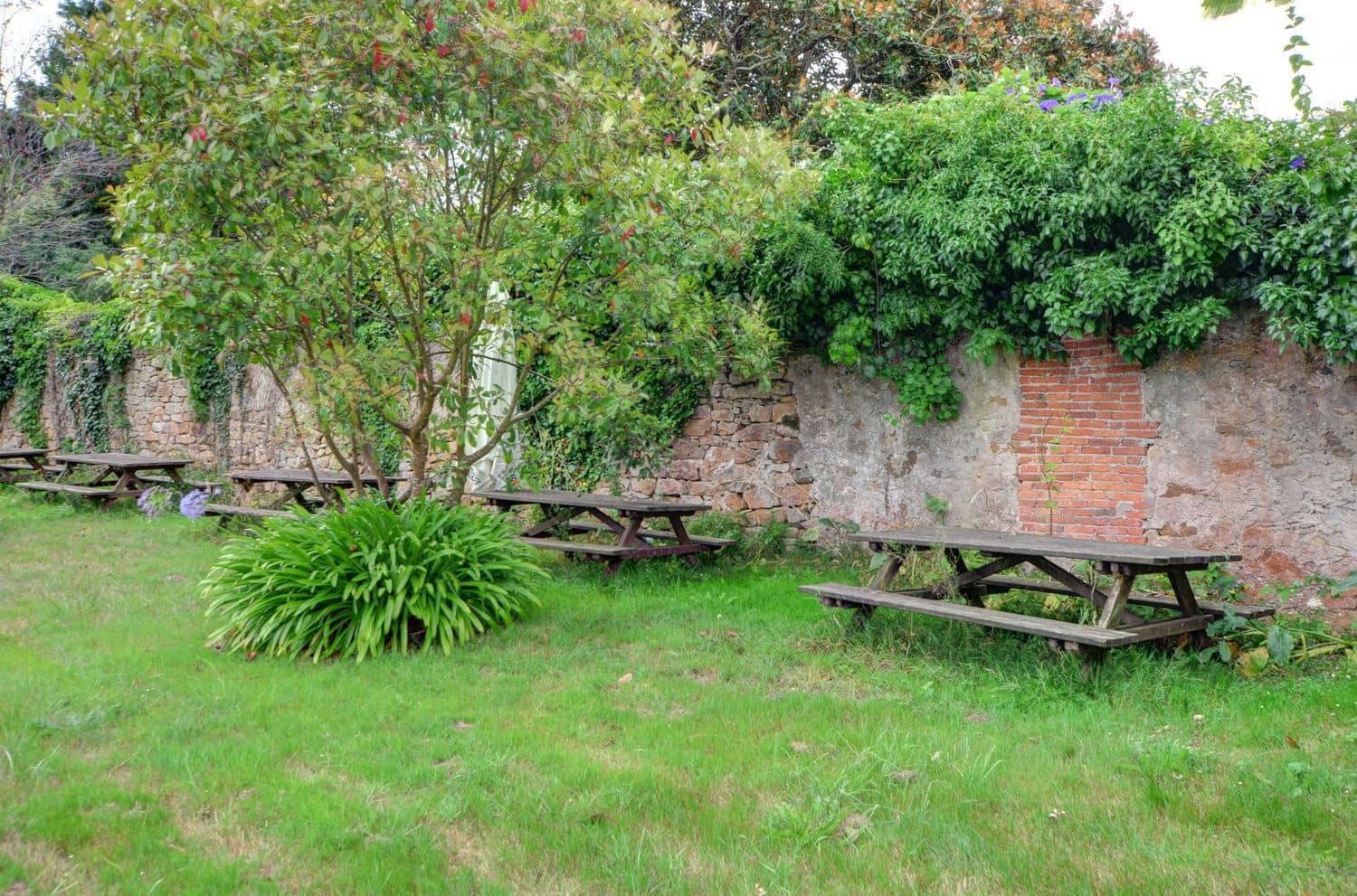 Restaurant/Bar til salgs i Gijon - € 800 000 (Ref: 9141164)