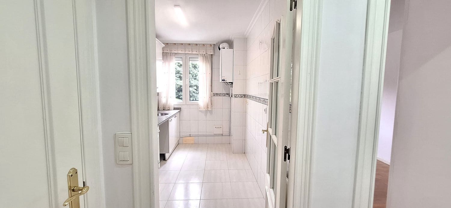 3 soveværelse Lejlighed til salg i Gijon med garage - € 248.000 (Ref: 9142528)