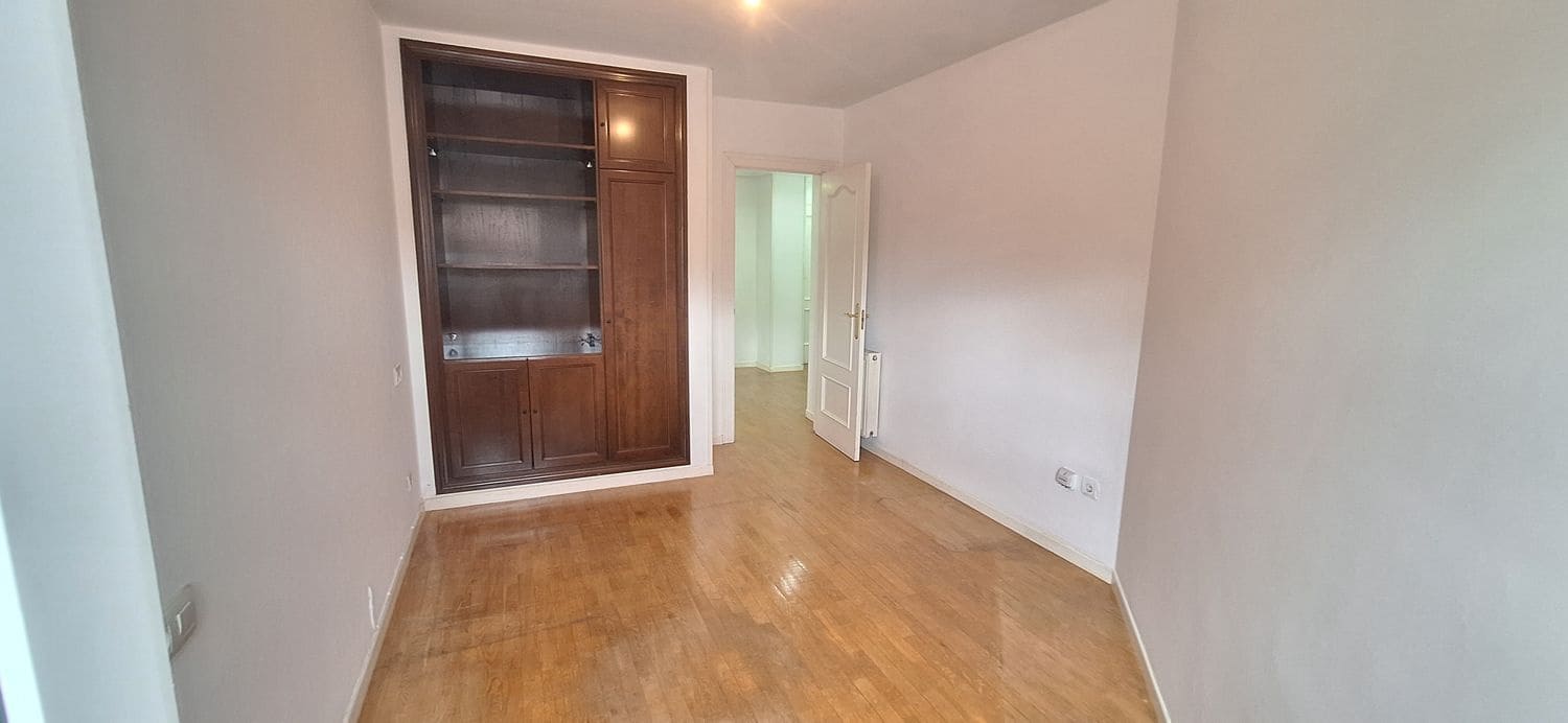 3 soveværelse Lejlighed til salg i Gijon med garage - € 248.000 (Ref: 9142528)