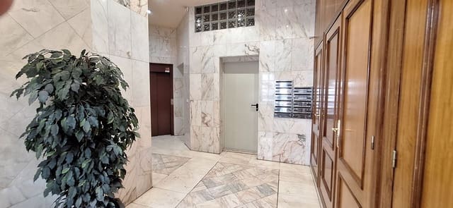 3 chambre Appartement à vendre à Centro Urbano, Gijón avec garage - 248 000 € (Ref: 9142528)