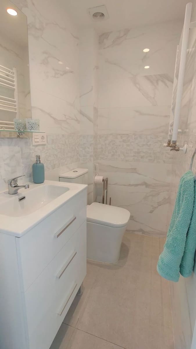 2 soveværelse Lejlighed til salg i Gijon med garage - € 220.000 (Ref: 9142529)