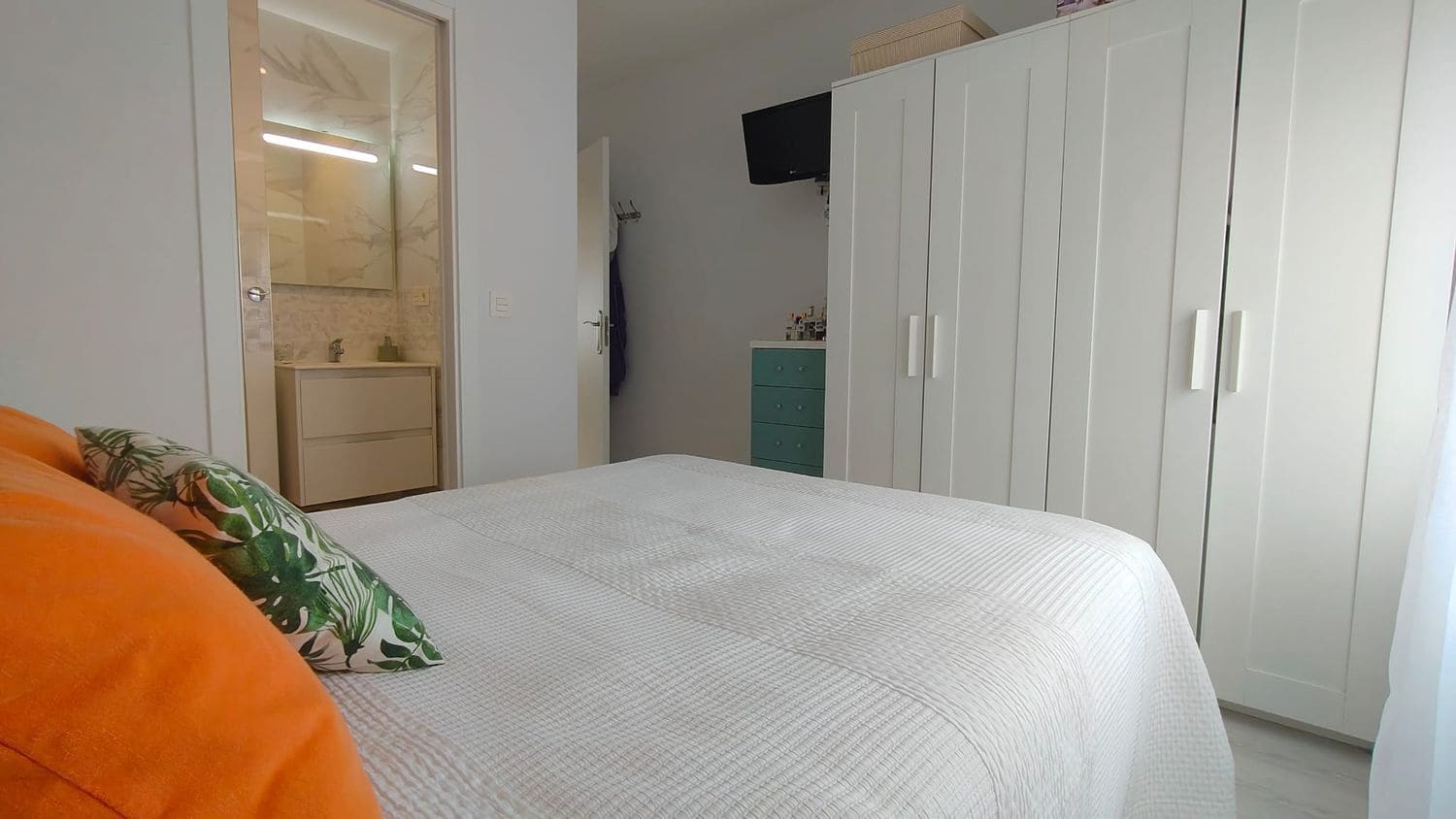 2 soveværelse Lejlighed til salg i Gijon med garage - € 220.000 (Ref: 9142529)