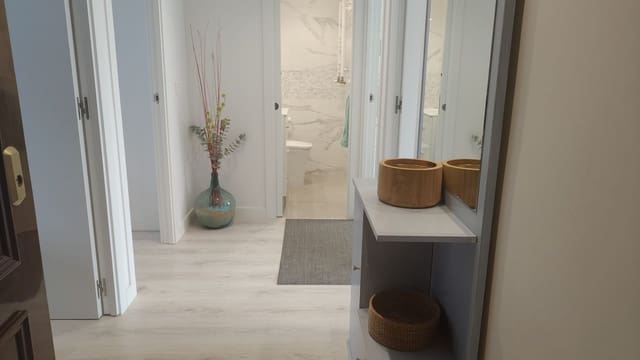 2 soveværelse Lejlighed til salg i Centro Urbano, Gijón med garage - € 235.000 (Ref: 9142529)