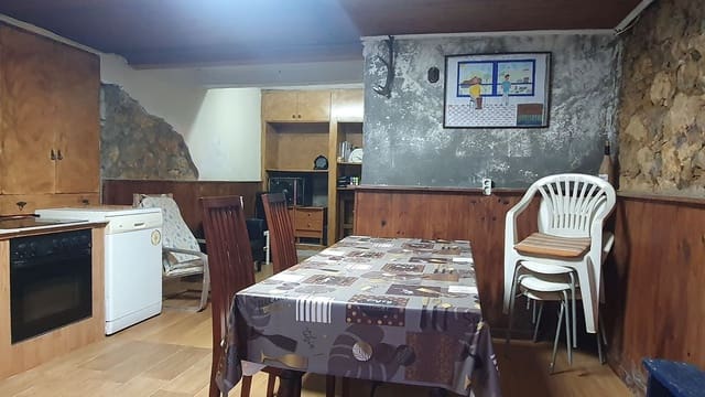 3 soveværelse Finca/Landehus til salg i Piloña med garage - € 60.000 (Ref: 9142530)