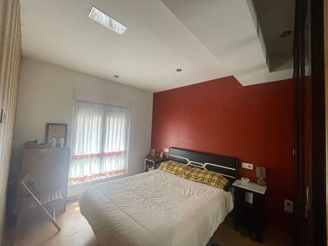 2 soveværelse Lejlighed til salg i Luarca, Valdés med garage - € 150.000 (Ref: 9153575)