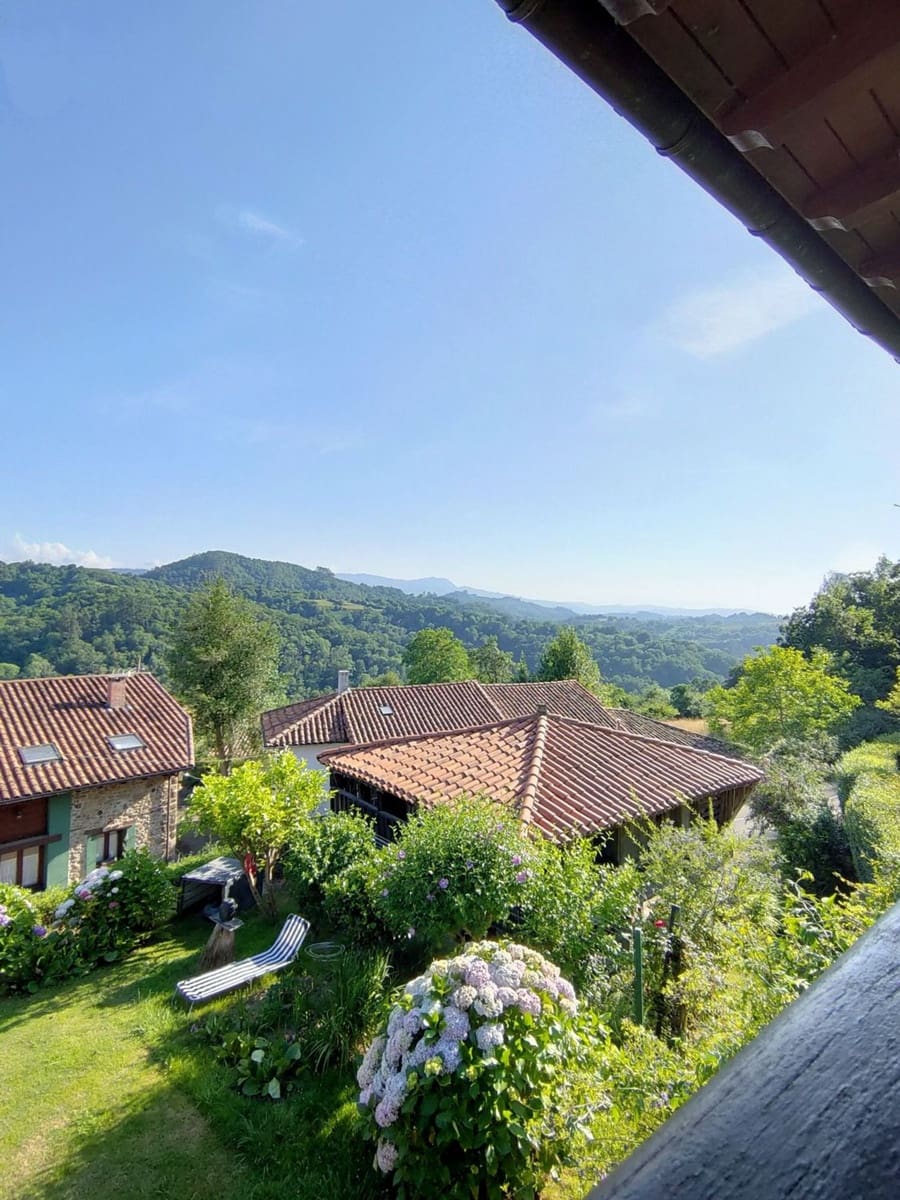 5 soveværelse Villa til salg i Cabranes med garage - € 398.000 (Ref: 9154762)