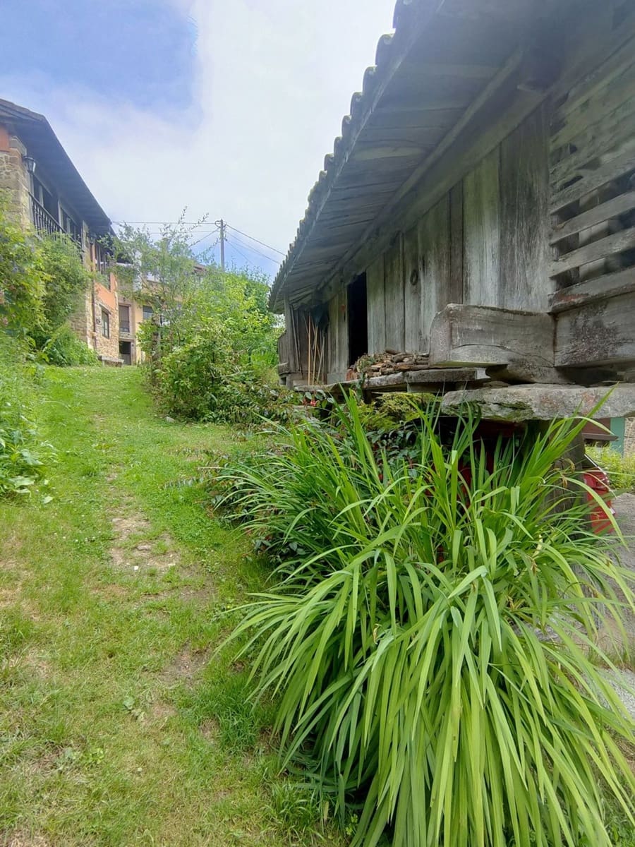 5 soveværelse Villa til salg i Cabranes med garage - € 398.000 (Ref: 9154762)