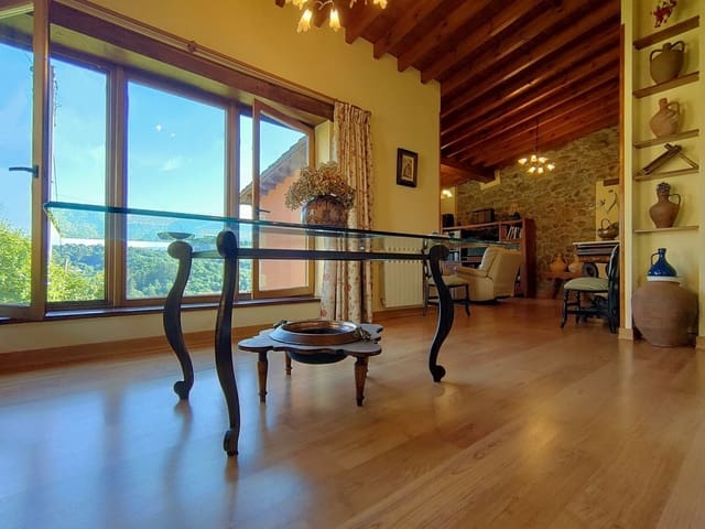 5 soverom Villa til salgs i Cabranes med garasje - € 398 000 (Ref: 9154762)