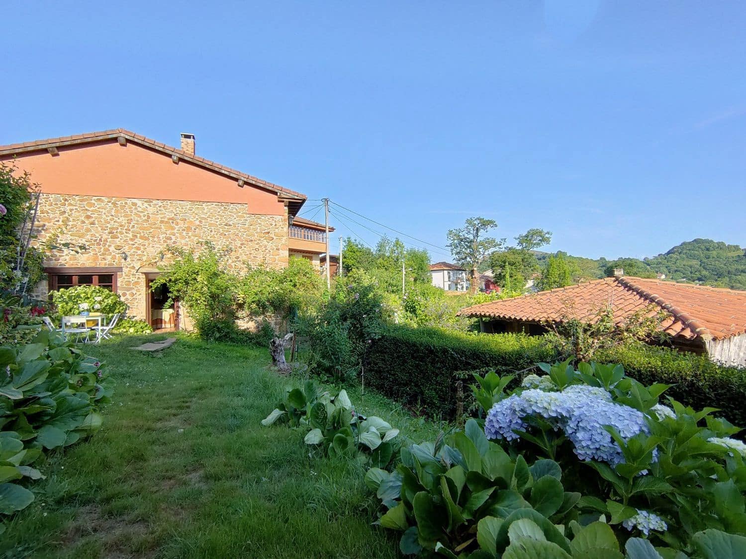 5 soveværelse Villa til salg i Cabranes med garage - € 398.000 (Ref: 9154762)