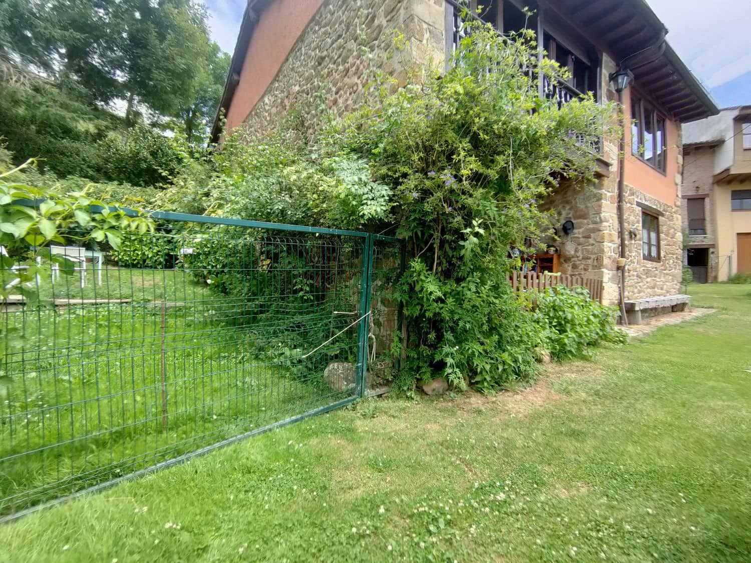 5 soveværelse Villa til salg i Cabranes med garage - € 398.000 (Ref: 9154762)