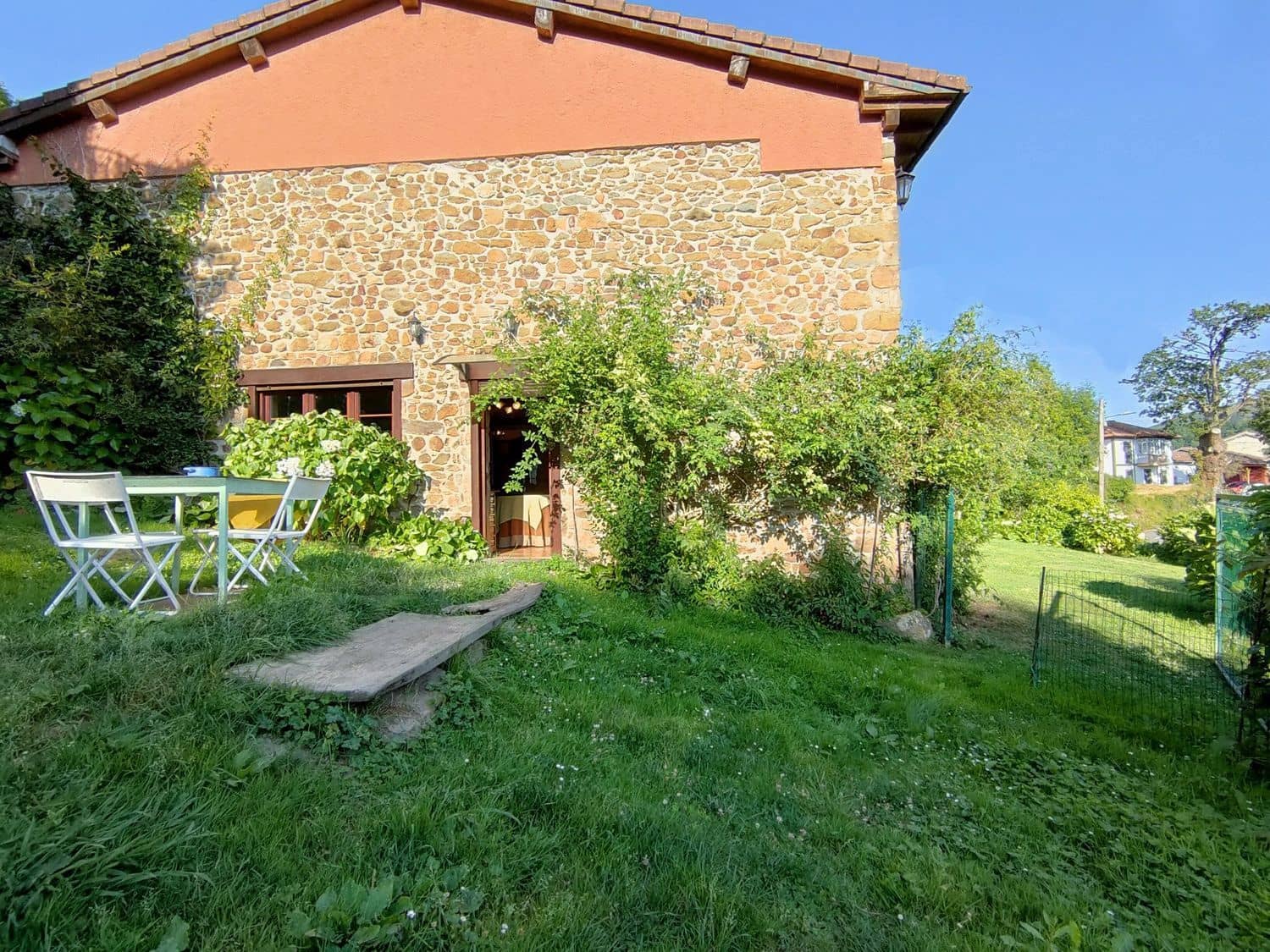 5 soveværelse Villa til salg i Cabranes med garage - € 398.000 (Ref: 9154762)