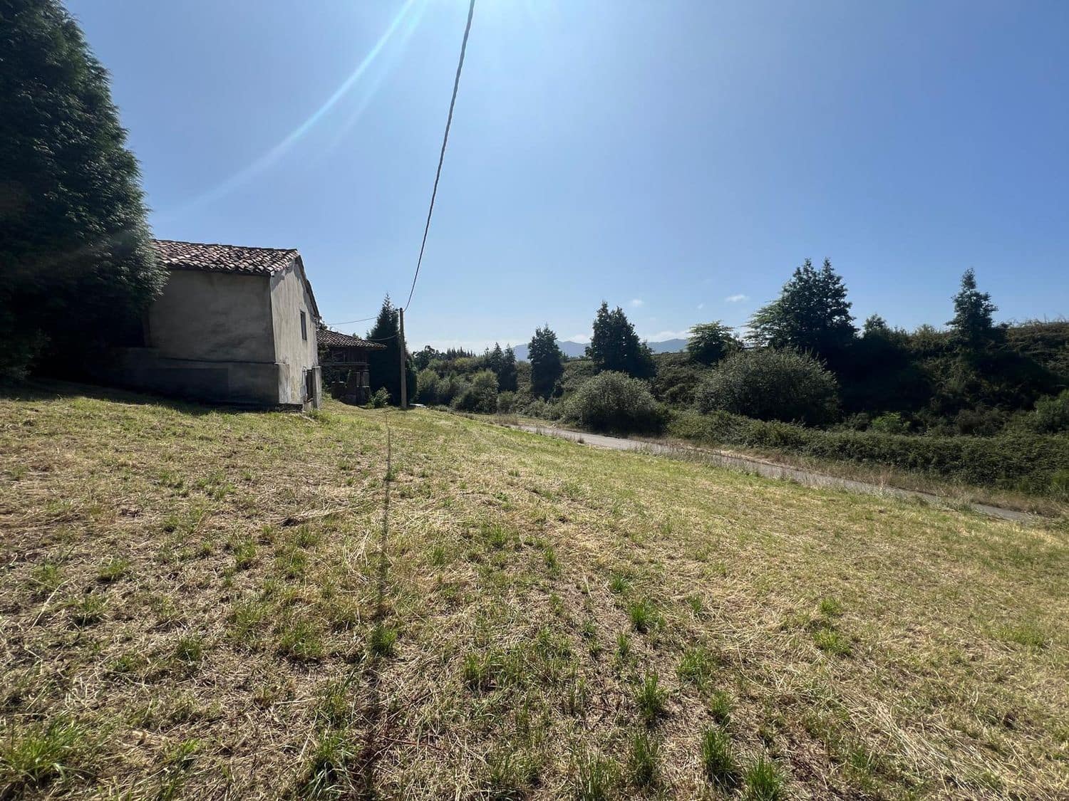 Grunde uden byggetilladelser til salg i Soto del Barco - € 120.000 (Ref: 9157827)