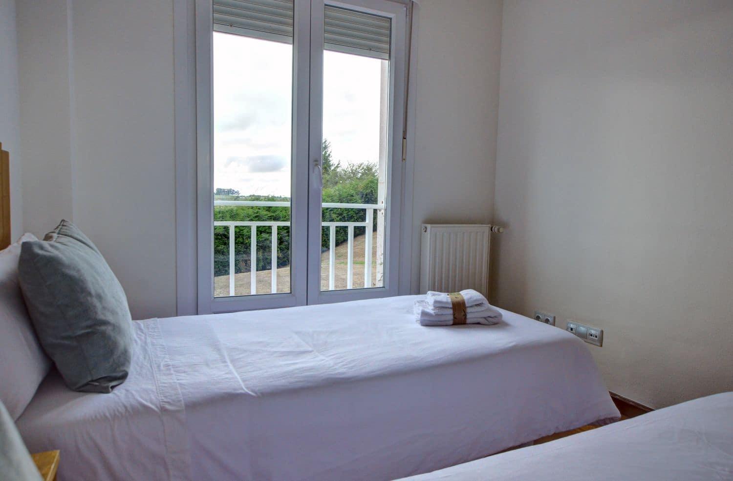 2 soveværelse Lejlighed til salg i Carreno med garage - € 269.000 (Ref: 9163316)